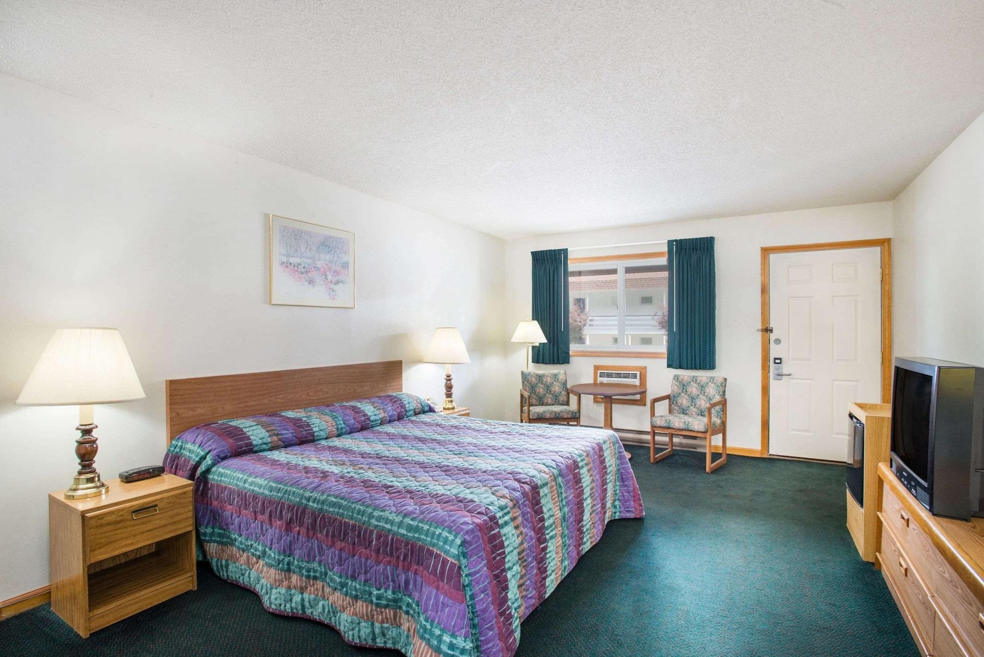 Travelodge by Wyndham Lake George NY Eksteriør billede