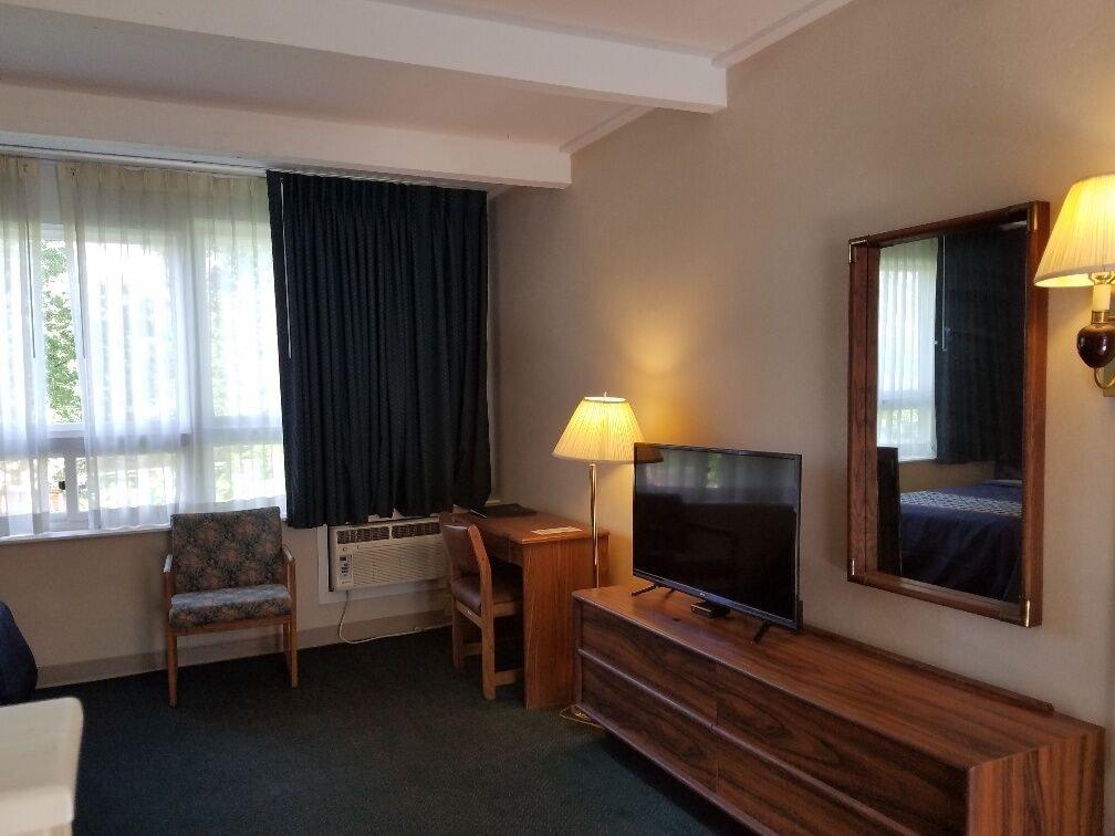 Travelodge by Wyndham Lake George NY Eksteriør billede